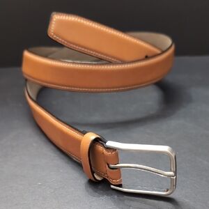 Banana Republic Men's Tan Leather Belt,Size 40.